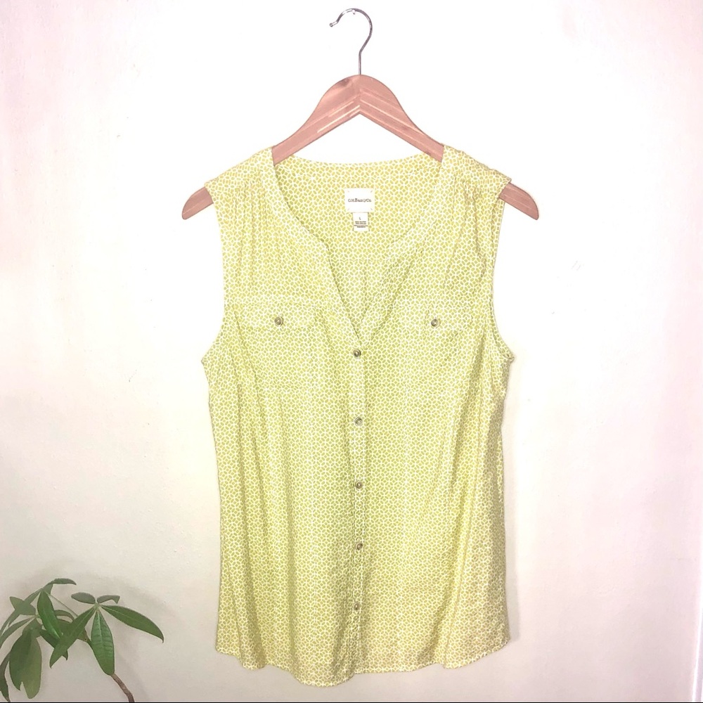 G.H. Bass & Co. lime print sleeveless camp shirt
